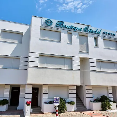 Aparthotel Madagascar Boutik Cytadell