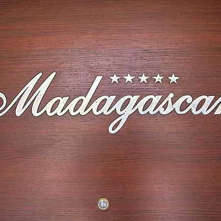 Aparthotel Madagascar Boutik Cytadell Eforie Nord
