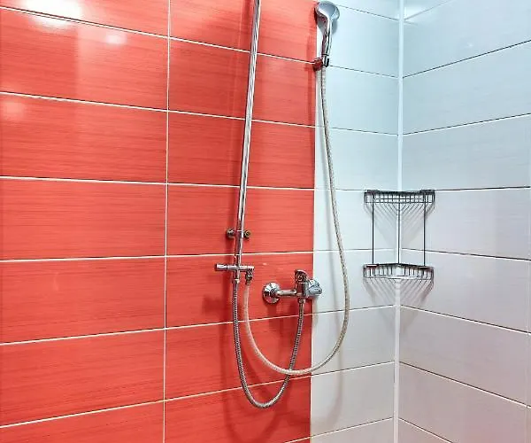 מלון דירות Madagascar Boutik Cytadell אפורי נורד